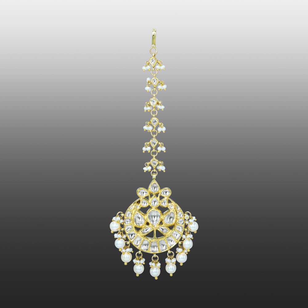 Circular Polki Mangtikka with Pearls and Chain for Support